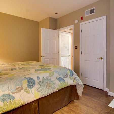 Parkway Condo About Walk To Island In Pigeon Forge! Exterior foto